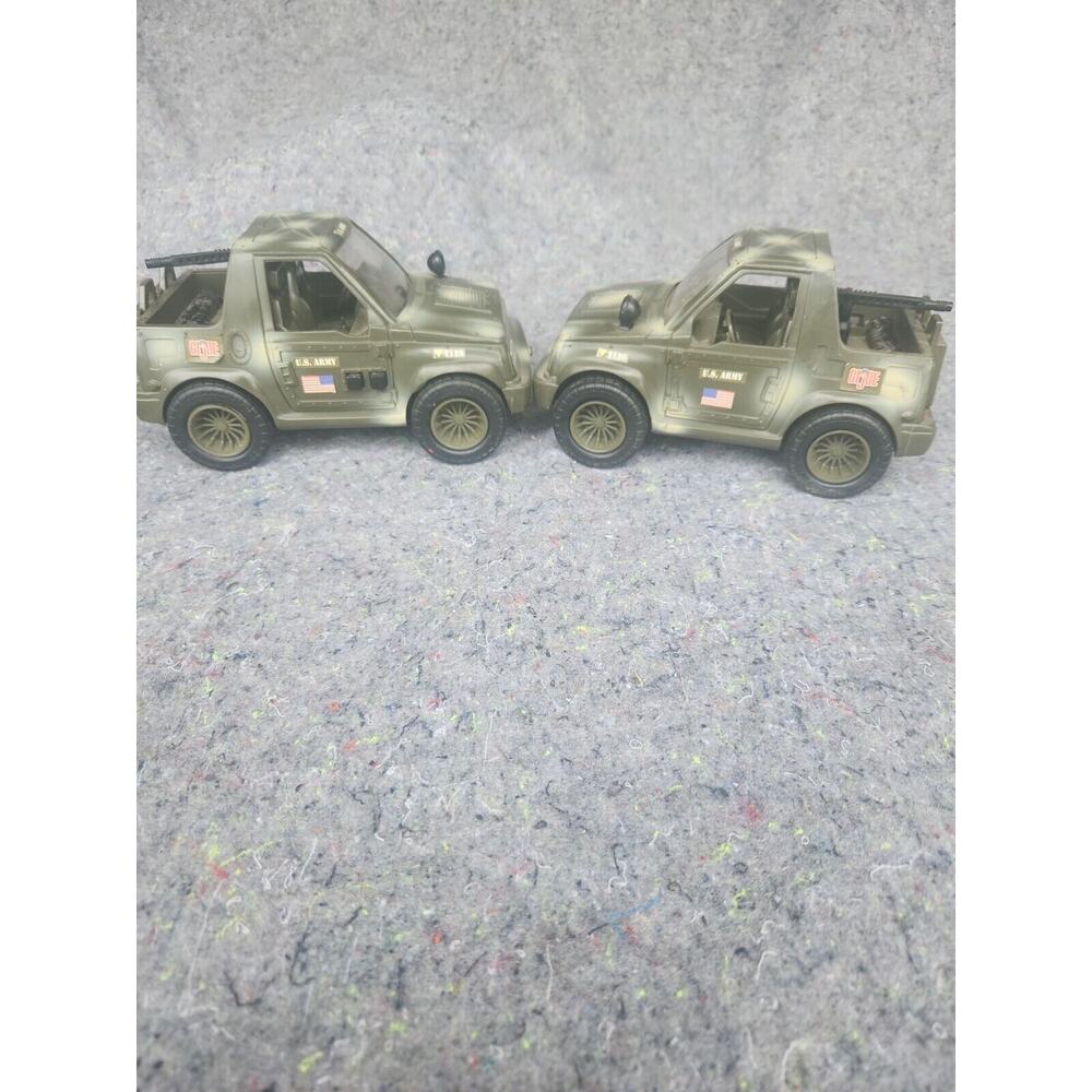 2 GI Joe Battery Operated Toy Jeep US Army 2001 Funrise Both Work